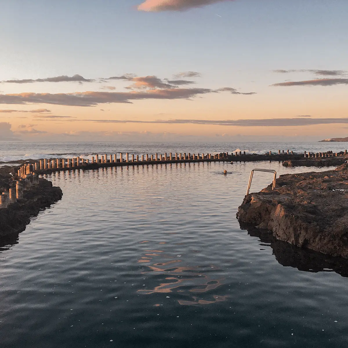 La costa del Puerto de las Nieves, en Agaete, junto a las piscinas naturales